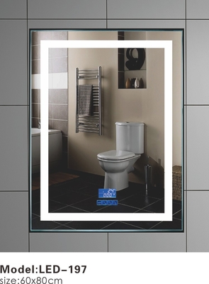 آینه حمام آبی لامپ های مدرن با دما Demists Vertical Display نمایش داده می شود